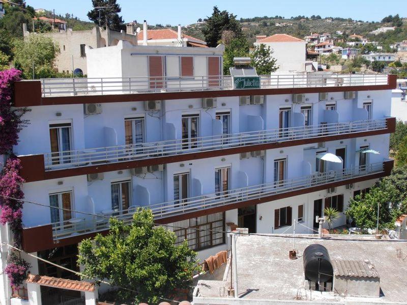 Julieta'S House Hotel Patitiri  Exterior photo
