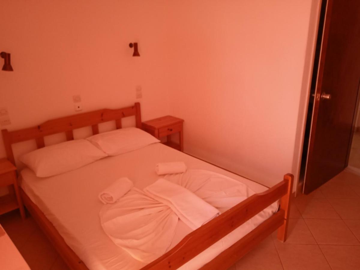 Julieta'S House Hotel Patitiri  Exterior photo